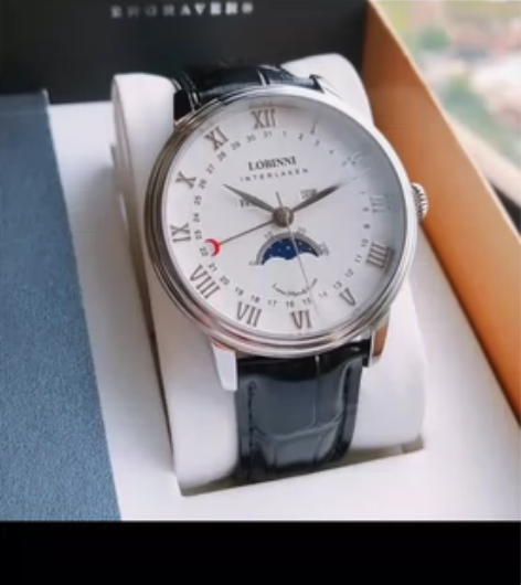 一手罗宾尼手表，原价568，现价468出售...