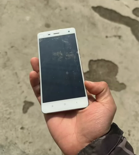 小米4，2+16便宜出，功能全部正常，库存...