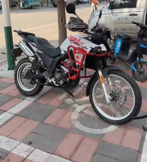 19年上牌国四阿普利亚150TerraAD...