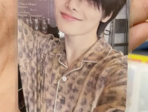 出Stray kids 梁精寅五星星河1....