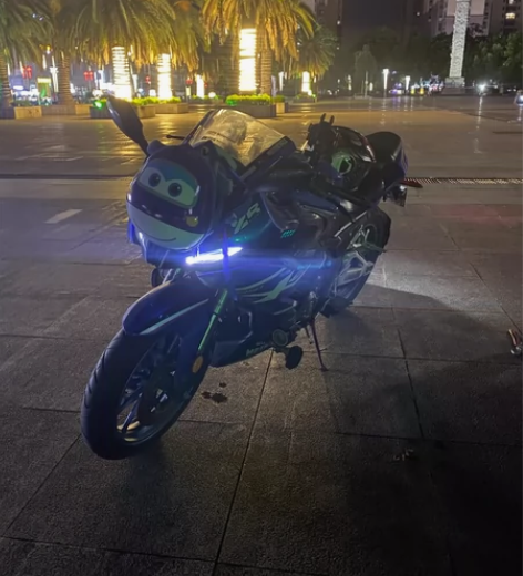 已出，留贴 。一手户、21年  BMW最新...