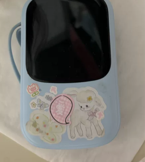 倍思的充电宝  很新没有用过几次 没有自带...