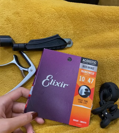 伊利克斯吉他弦 民谣吉他琴弦防锈一套6根装...