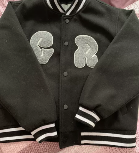 适合春秋穿，初冬也可以啦！ 21年在得物买...