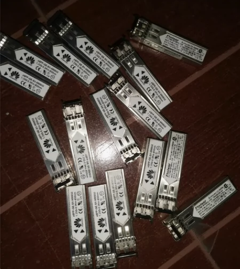 华为多模光纤模块 感兴趣的话点“我想要”和我私聊吧～轻微使用...