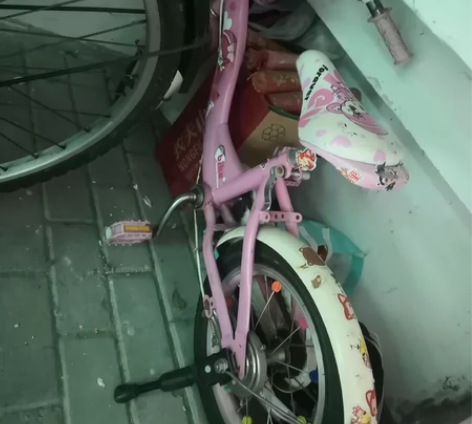 永久儿童自行车，14寸。适合120以下骑。...