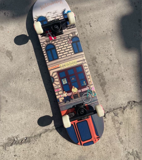 轻微使用个人闲置滑板初学者刷街代步滑板男生...