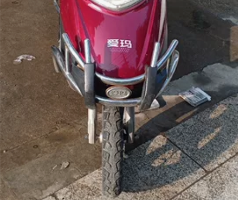 家用爱玛72伏电动车低价处理，外观完整，没...