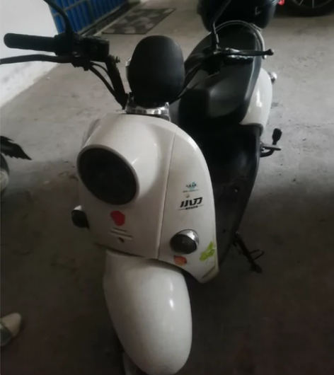 闲置小刀电动车！ 感兴趣的话点“我想要”和...