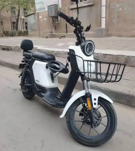 小牛电动 Us   锂电池   可显示时间...