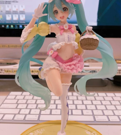初音未来樱花兔耳手办 初音樱花兔耳手办全新...