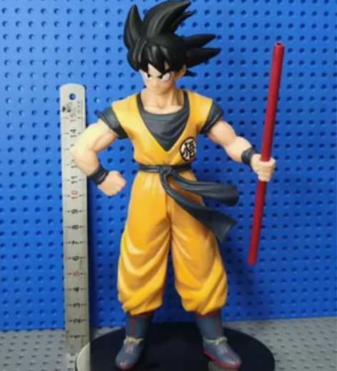 七龙珠手办公仔，孙悟空。棍子坏了，剩下一半...