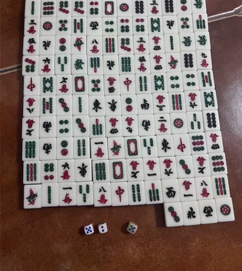 老式麻将136张，小巧复古，亚克力材质，附...