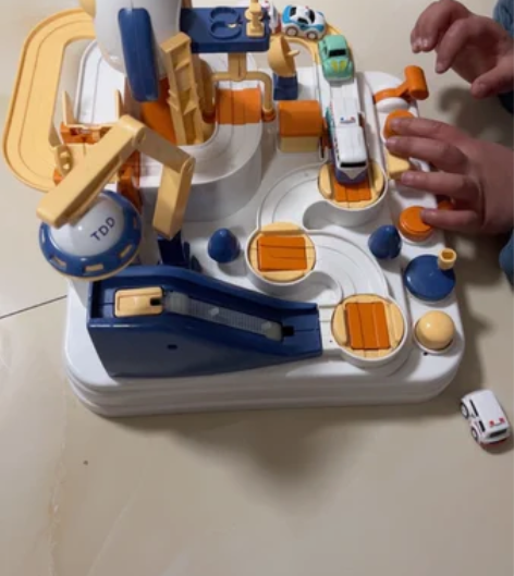 淘嘟嘟抖音益智小火车轨道车汽车闯关大冒险儿...