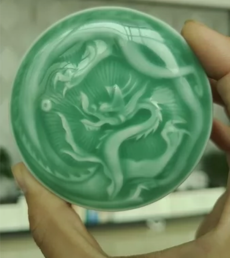 游龙戏珠表示吉祥安康和祝颂平安与长寿之意。...