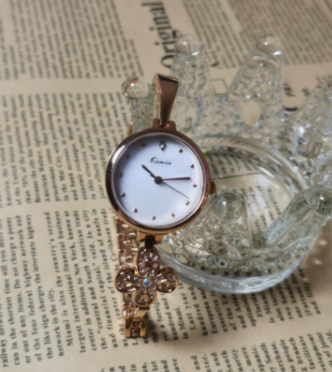 #春日开挂 《捡漏》金米欧手链表贝母圆盘手...