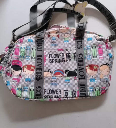 花包健身包。防水料包旅行包长41宽33厚1...