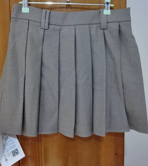 全新 秋冬百褶裙高腰a字裙学院风卡其色 觉...