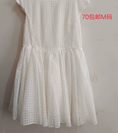 重工蕾丝连衣裙 感兴趣的话点“我想要”和我...