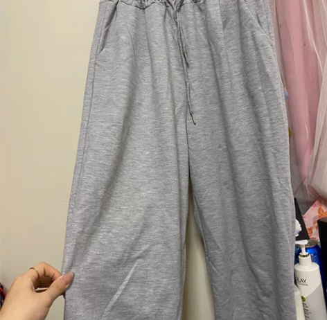 宽松休闲的运动裤20包邮 感兴趣的话点“我...