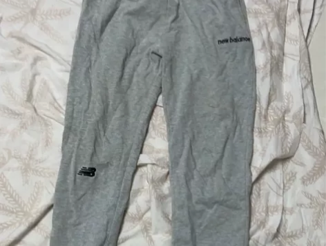 新百伦春季男士休闲运动直筒裤 未穿过 有意...