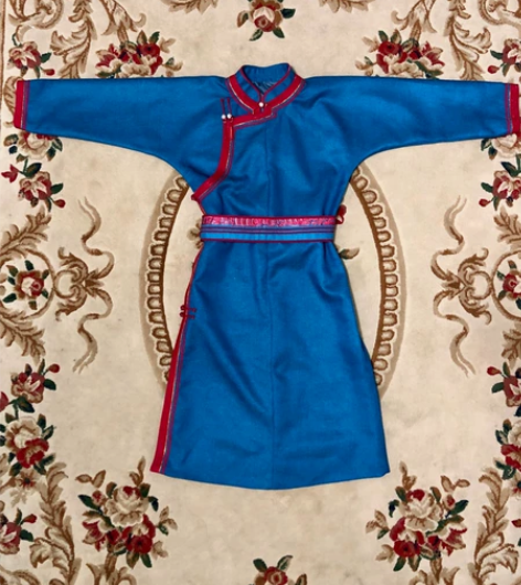 儿童蒙古袍 连肩袖52 胸围84 衣长96...