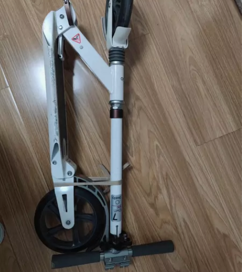 oxelo迪卡侬town7 滑板车 新旧如...