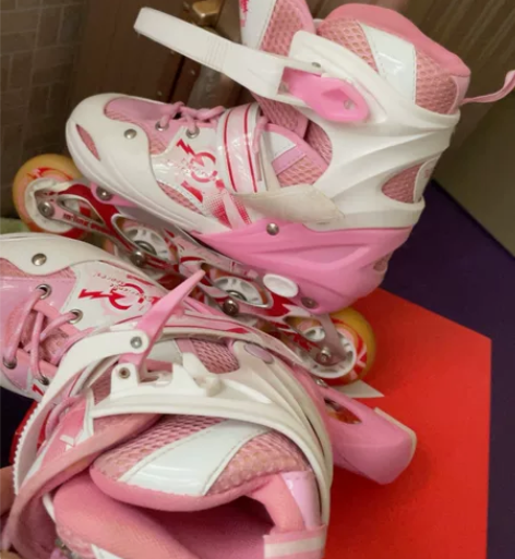 隆峰旱冰鞋几乎全新，孩子只穿楼下玩了一次，...