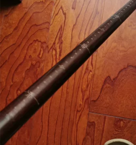 百年铜钩大秤杆， 长度145厘米，大直2，...