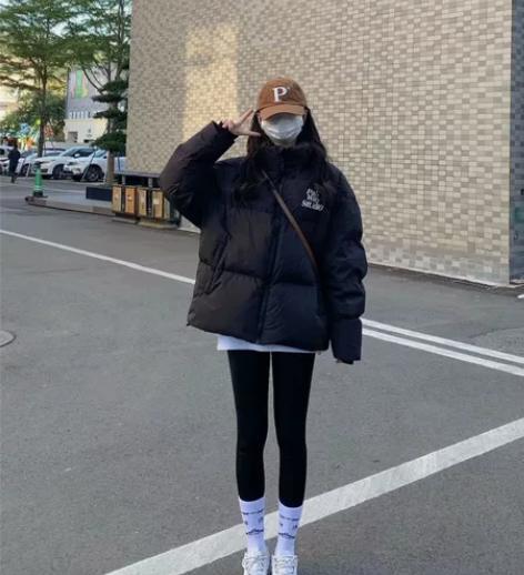 只出/全新鲨鱼裤 买大了 l码 试穿了一下...