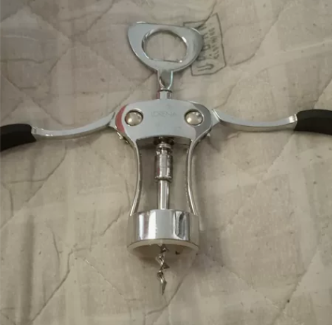 红酒开瓶器 感兴趣的话点“我想要”和我私聊...