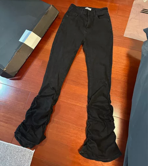 【标价包邮】微喇褶皱嘻哈风黑色牛仔裤 没穿...