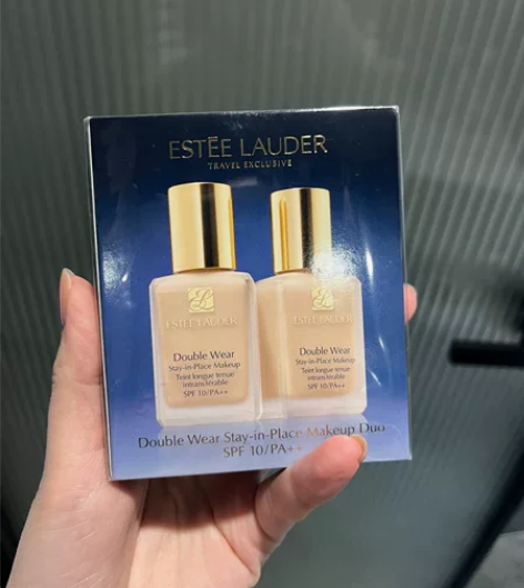 雅诗兰黛DW粉底液2C0 余一瓶，购于日上...