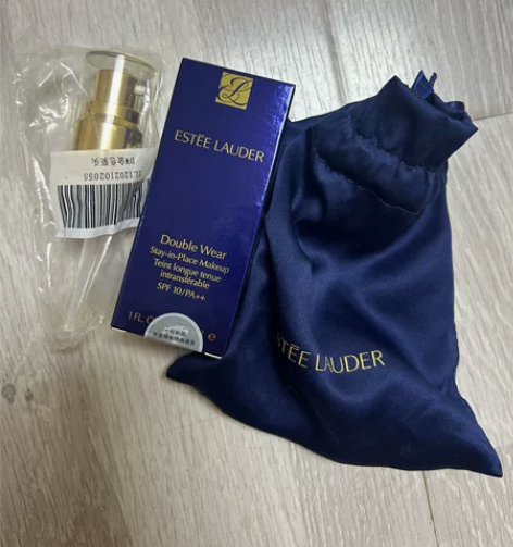 雅诗兰黛粉底液   1w1淘宝旗舰店入手。...