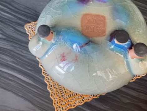 家里留下来的老香炉 感兴趣的话点“我想要”...