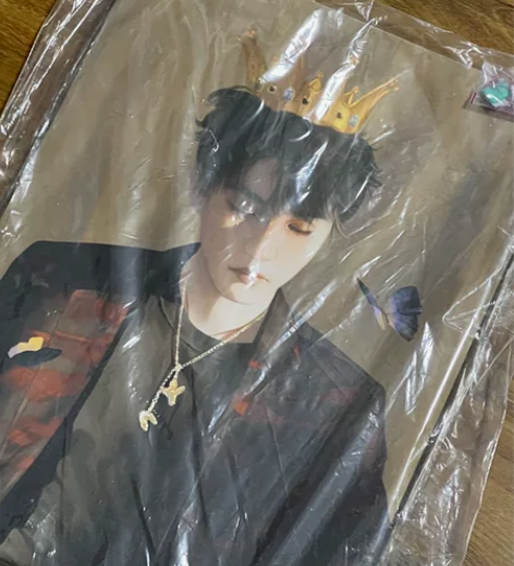 王俊凯无框画 满天星 米奇妙妙屋 比较大 ...