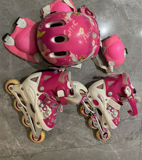 儿童滑冰鞋，护具一套 感兴趣的话点“我想要...