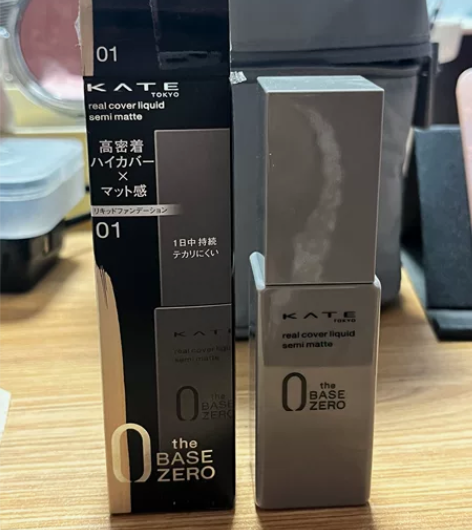 kate 粉底液 色号01。仅用过一次。 ...