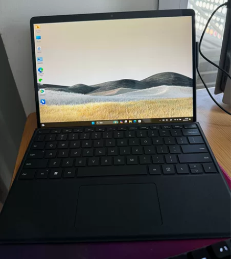 Surface pro X sq1 8+2...