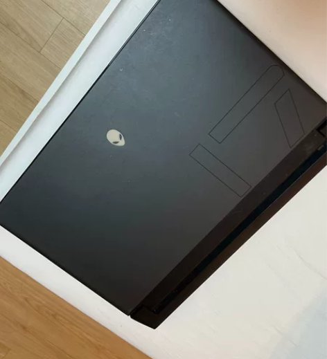 外星人国行m17R2 i7独显RTX206...