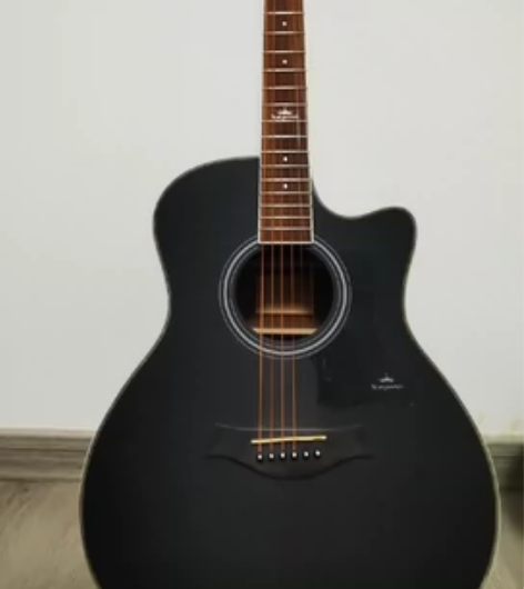 民谣吉他。闲置转让。200出。自提。 感兴...