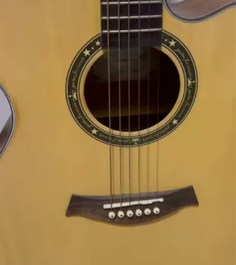 搬家，出售家里自购的吉他，几乎全新，买来没...