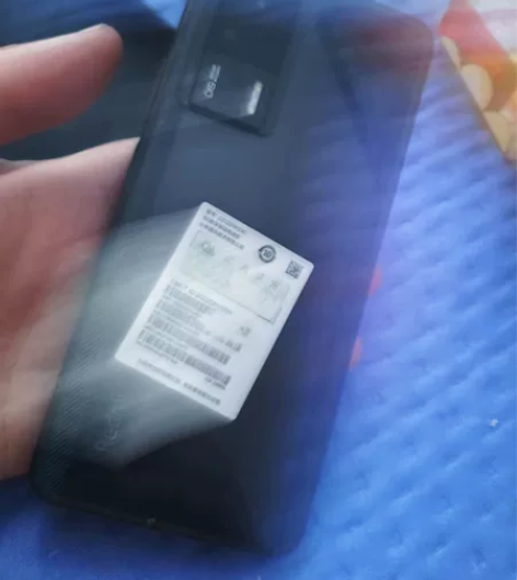 红米k60e  6月份卖的 一点毛病没有带...