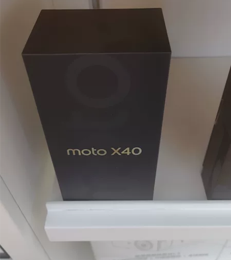 摩托罗拉手机x40全新机，未拆封，不还价 ...