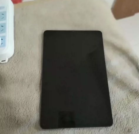 全套出小米平板5Pro 8+256一张膜已...