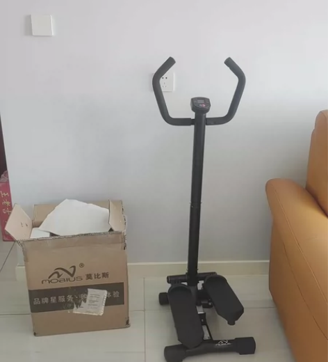 莫比斯踏步机，买东西送的一次没用过 感兴趣...