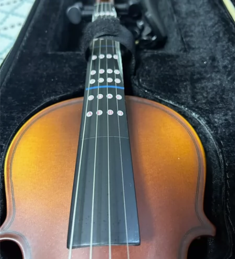1/4小提琴 23年4月购买 九成新 送琴...