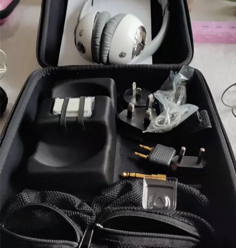 JBL REF610头戴蓝牙耳机,三频均衡...