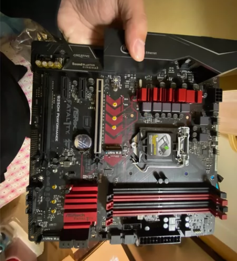 华擎B250M PERFORMANCE主板...