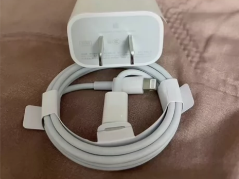 全新个人闲置iPhone14promax及...